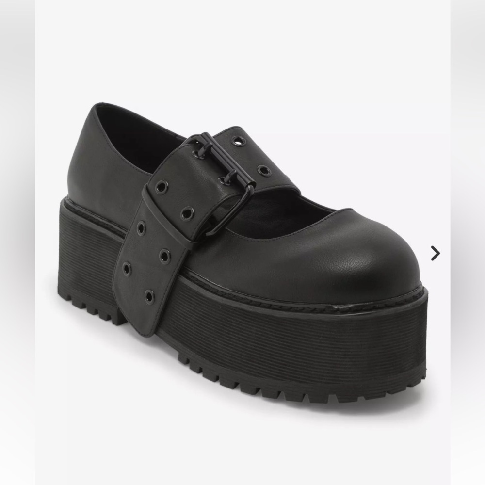 YRU Black Slayr Platform Mary Janes Hot Topic Black Strap Buckle 5 Goth Vamp